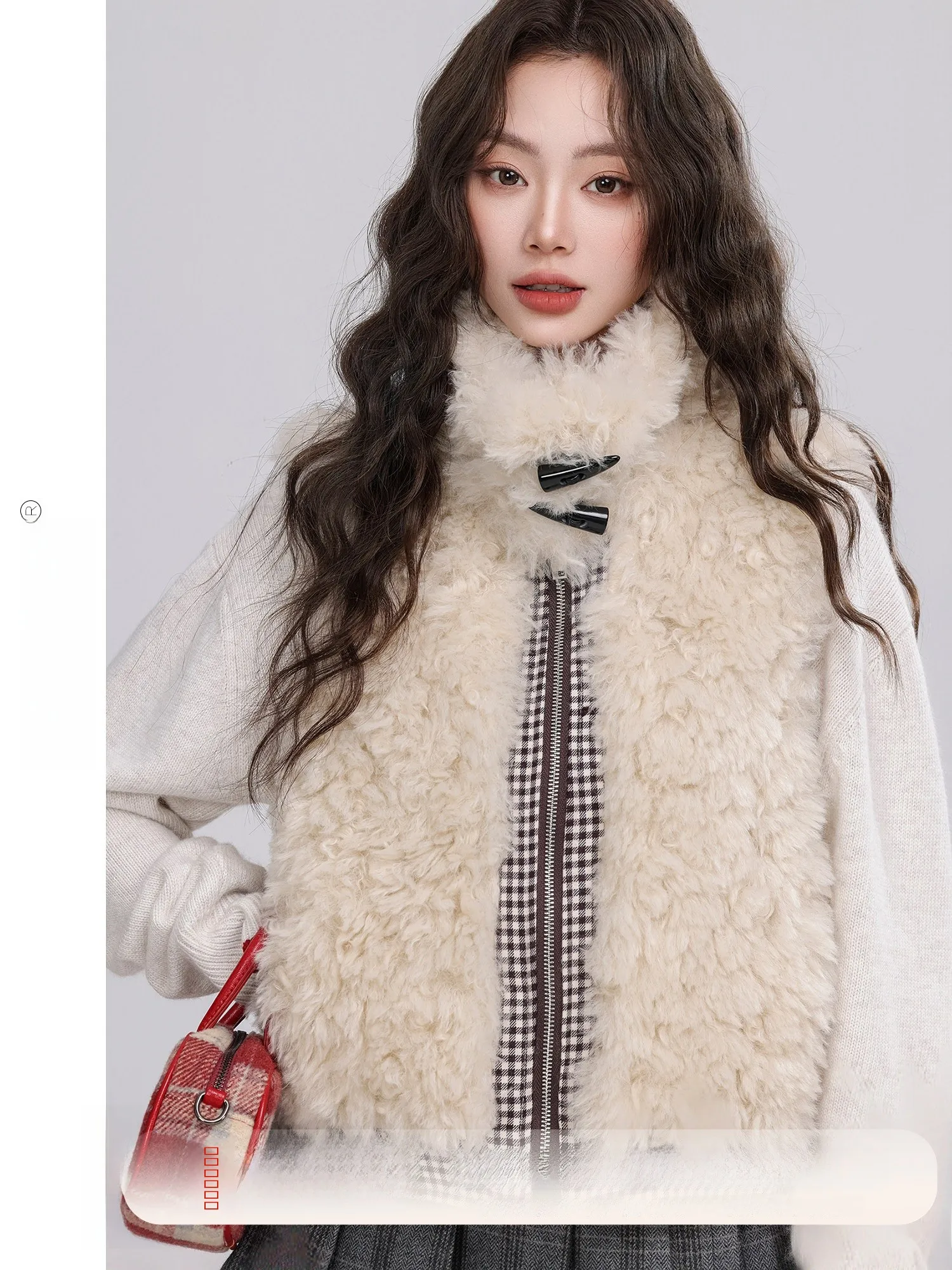 Warm Lamb Fur Vest High Collar Women's Outerwear Winter New Design Cozy Polyester Fabric Plaid Pattern Versatile Zipper Closure
Warm Lamb Fur Vest High Collar Women's Outerwear Winter New Design Cozy Polyester Fabric Plaid Pattern Versatile Zipper Closure