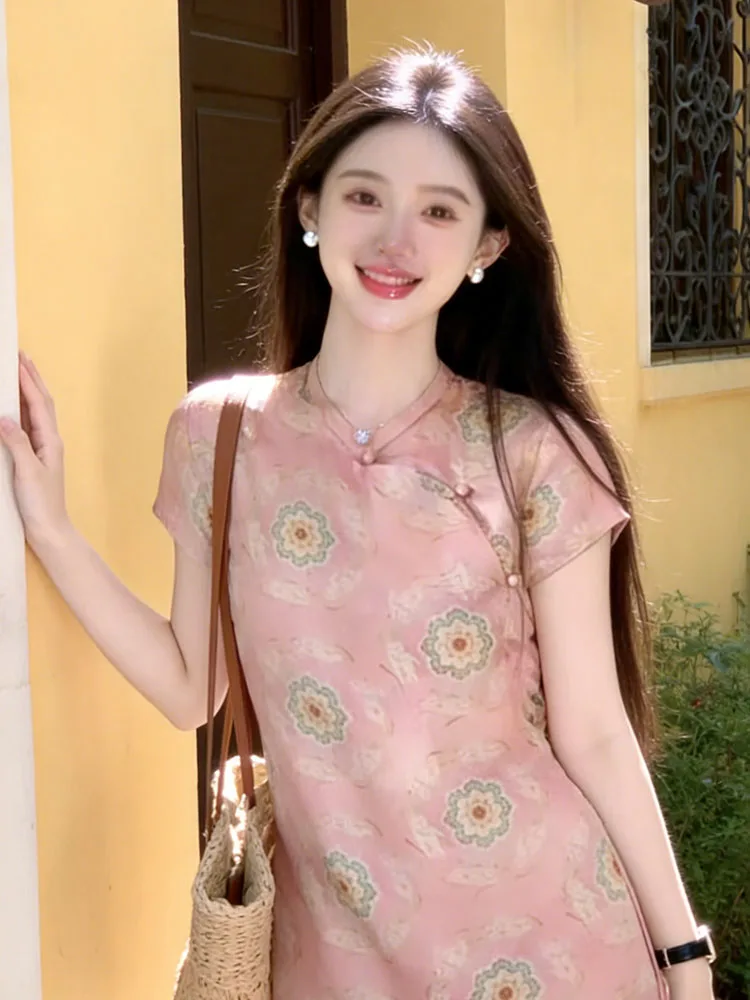 Elegant Chinese Style Loose Fit Shirt Women's Summer 2026 New Collection Stand Collar Printed Side Button Short Sleeve Top
Elegant Chinese Style Loose Fit Shirt Women's Summer 2026 New Collection Stand Collar Printed Side Button Short Sleeve Top