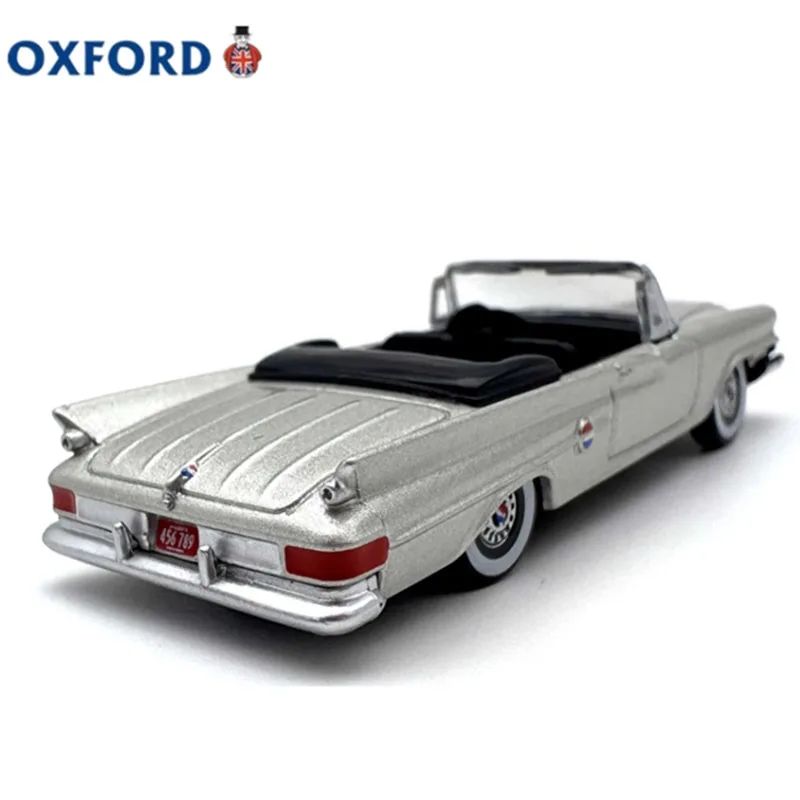 OXFORD масштаб 1:87 Chrysler 300, трансформируемый сплав, имитация модели автомобиля, статическая коллекция, украшенные праздничные игрушки, сувенирный подарок 
OXFORD масштаб 1:87 Chrysler 300, трансформируемый сплав, имитация модели автомобиля, статическая коллекция, украшенные праздничные игрушки, сувенирный подарок