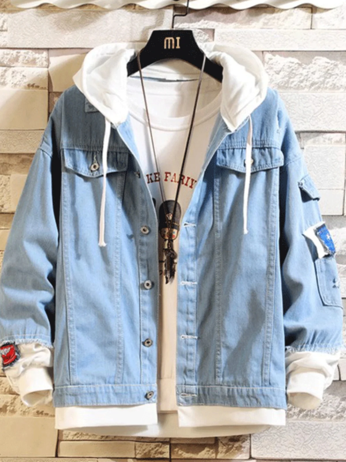 Teenage Hooded Denim Jaet for Boys out of Sto Autumn Winter Casual Brand Jaet Long Sve Single Button Closure Pure Color
Teenage Hooded Denim Jaet for Boys out of Sto Autumn Winter Casual Brand Jaet Long Sve Single Button Closure Pure Color