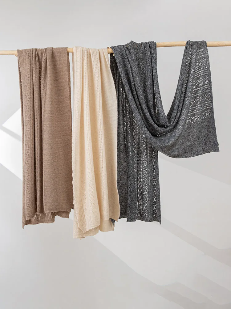 Hollow Out Knitting Technology Scarf 100% Cashmere Women Openwork Shawl Wrap Casual Soft Warm Cashmere Wraps Cappa Cozy
Hollow Out Knitting Technology Scarf 100% Cashmere Women Openwork Shawl Wrap Casual Soft Warm Cashmere Wraps Cappa Cozy