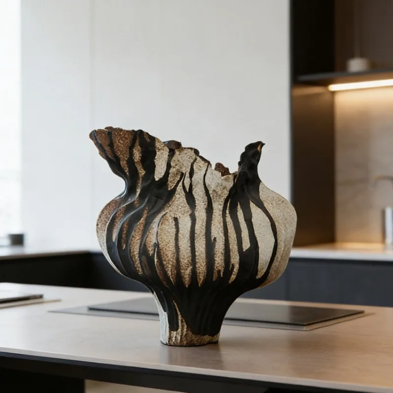 Wabi Sansan Medieval Art Vase, Hotel Restaurant Entrance Tabletop Flower Ornament Soft Decoration
Wabi Sansan Medieval Art Vase, Hotel Restaurant Entrance Tabletop Flower Ornament Soft Decoration