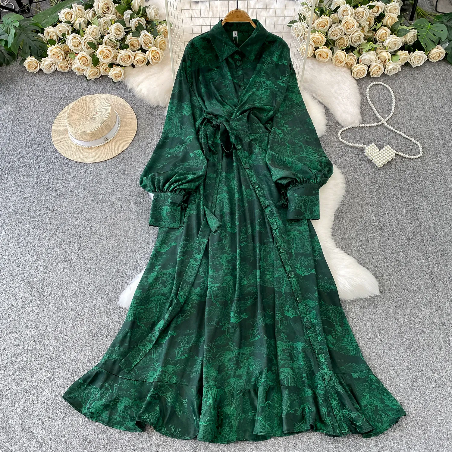 New Retro Print Lantern Sleeve Dress For Women Casual Single Button Waist Cinched Long Skirt High Waist Loose Fit Autumn Winter
New Retro Print Lantern Sleeve Dress For Women Casual Single Button Waist Cinched Long Skirt High Waist Loose Fit Autumn Winter