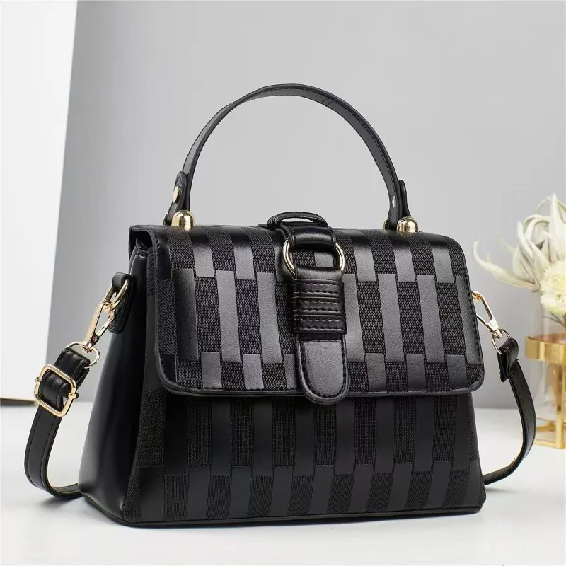Women Solid Color Shoulder Bags High Quality Soft Leather Purses and Handbags Luxury Designer Messenger Crossbody Bag Casual Sac
Women Solid Color Shoulder Bags High Quality Soft Leather Purses and Handbags Luxury Designer Messenger Crossbody Bag Casual Sac