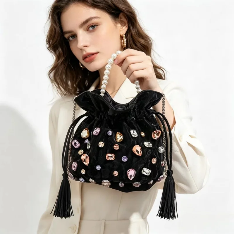 2026 New Fashion Diamond Set Pearl Handbag Light Luxury Lucky Bag Bundle Versatile Single Shoulder Diagonal Cross Bag
2026 New Fashion Diamond Set Pearl Handbag Light Luxury Lucky Bag Bundle Versatile Single Shoulder Diagonal Cross Bag
