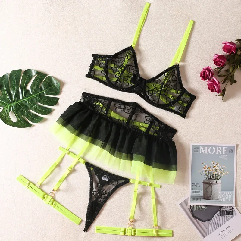 Sexy Lingerie Set For Women 3 Piece Neon Color Embo Underwear Set Transprent Colorblock Bra T-back Bikini Panty Garter Set
Sexy Lingerie Set For Women 3 Piece Neon Color Embo Underwear Set Transprent Colorblock Bra T-back Bikini Panty Garter Set