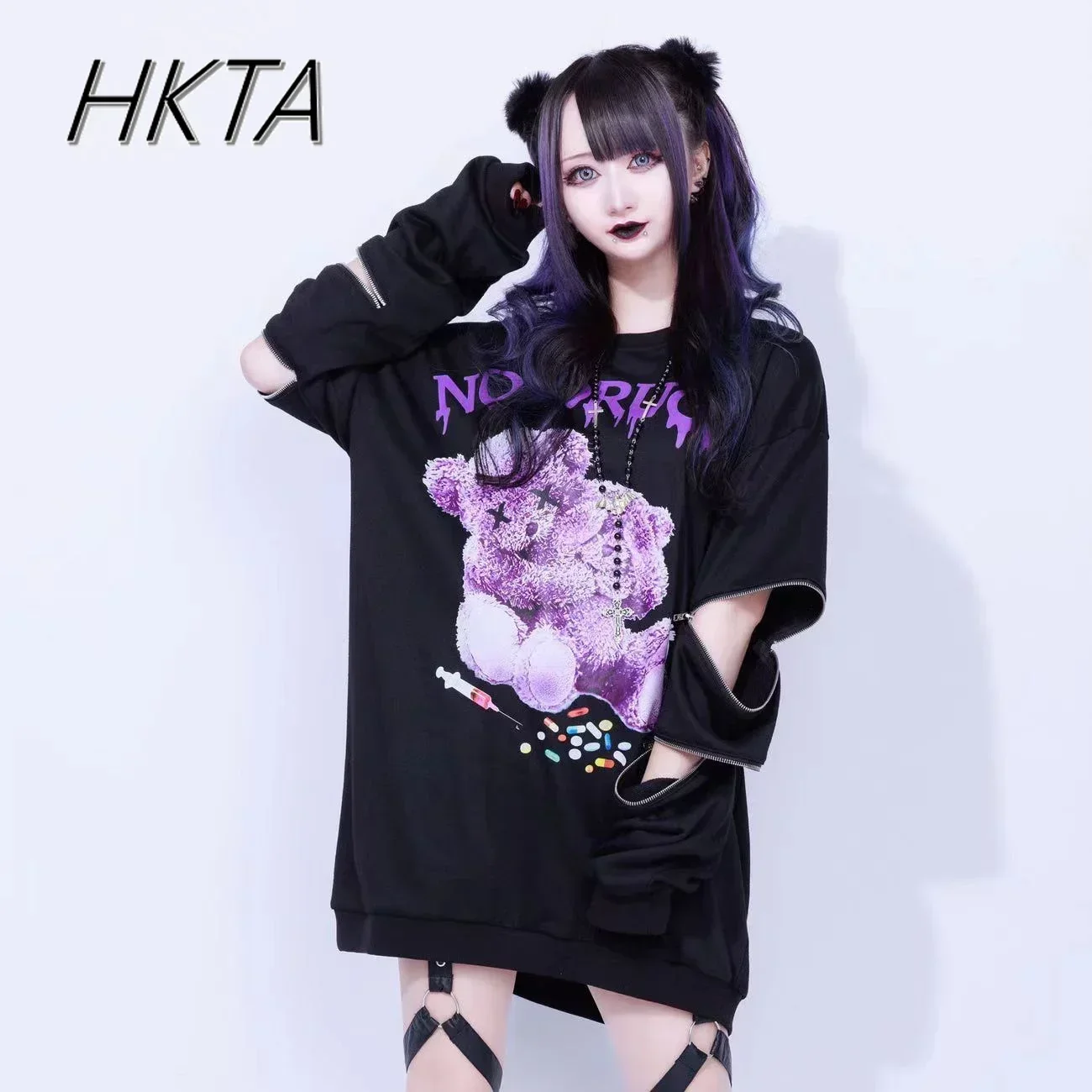 Japanese Mine Style Harajuku Printed Black Sweatshirt Men and Women Loose Sweatshirt Off-Shoulder Zipper Long Sleeve Hoodie Tops
Japanese Mine Style Harajuku Printed Black Sweatshirt Men and Women Loose Sweatshirt Off-Shoulder Zipper Long Sleeve Hoodie Tops