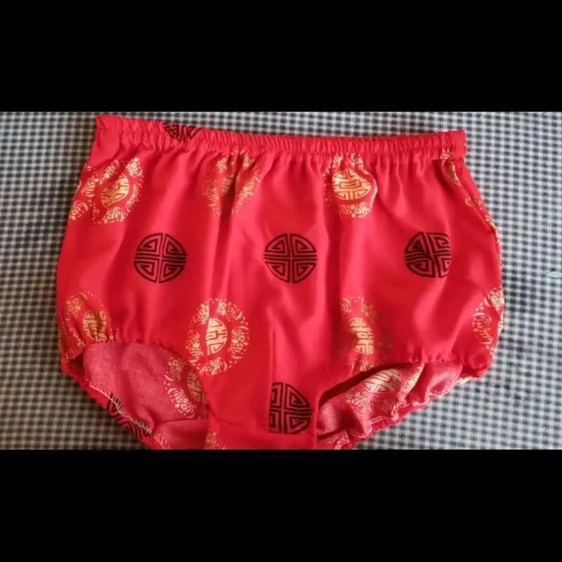 Мужские трусики с цветочным принтом, шелковистые на ощупь, гладкие мужские трусы с низкой талией BF FKK, танцевальные костюмы для частной вечеринки в прямом эфире
Мужские трусики с цветочным принтом, шелковистые на ощупь, гладкие мужские трусы с низкой талией BF FKK, танцевальные костюмы для частной вечеринки в прямом эфире