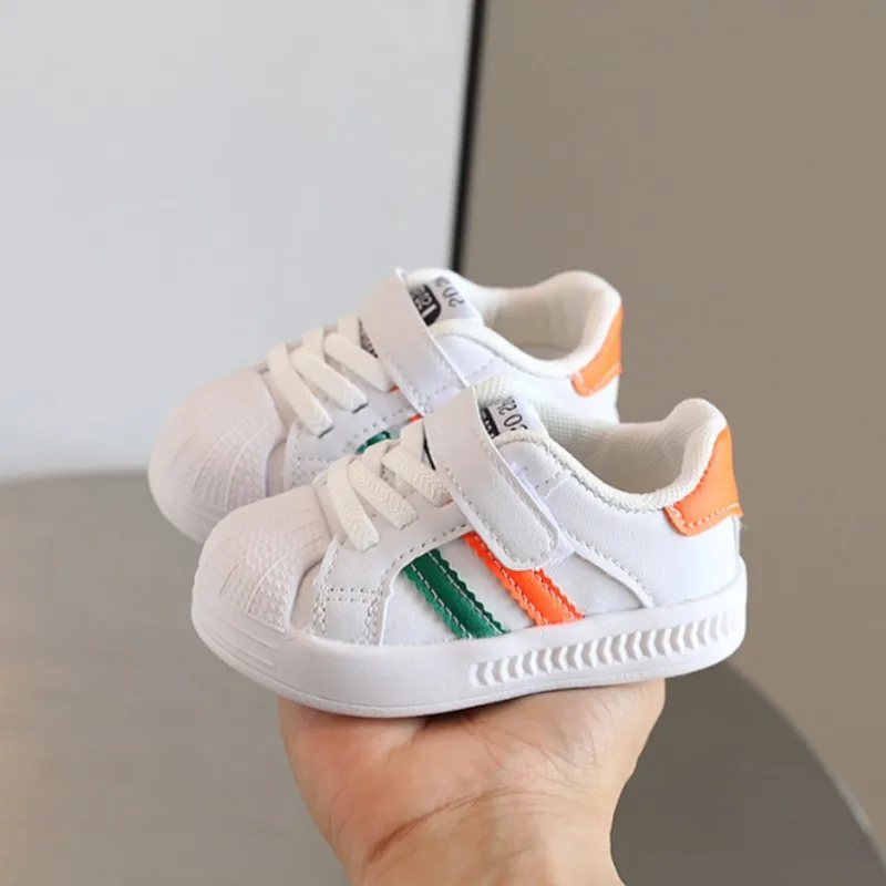 Spring Autumn New baby casual shoes Girls Non Slip Sports Board shoes PU leather Soft soled Baby boys Walking shoes
Spring Autumn New baby casual shoes Girls Non Slip Sports Board shoes PU leather Soft soled Baby boys Walking shoes