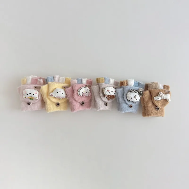 New Winter Kids' Five-finger Gloves: Ins-style Cute Sweet Flower Design, Soft Warm Cold-proof Mittens for Little Ones
New Winter Kids' Five-finger Gloves: Ins-style Cute Sweet Flower Design, Soft Warm Cold-proof Mittens for Little Ones