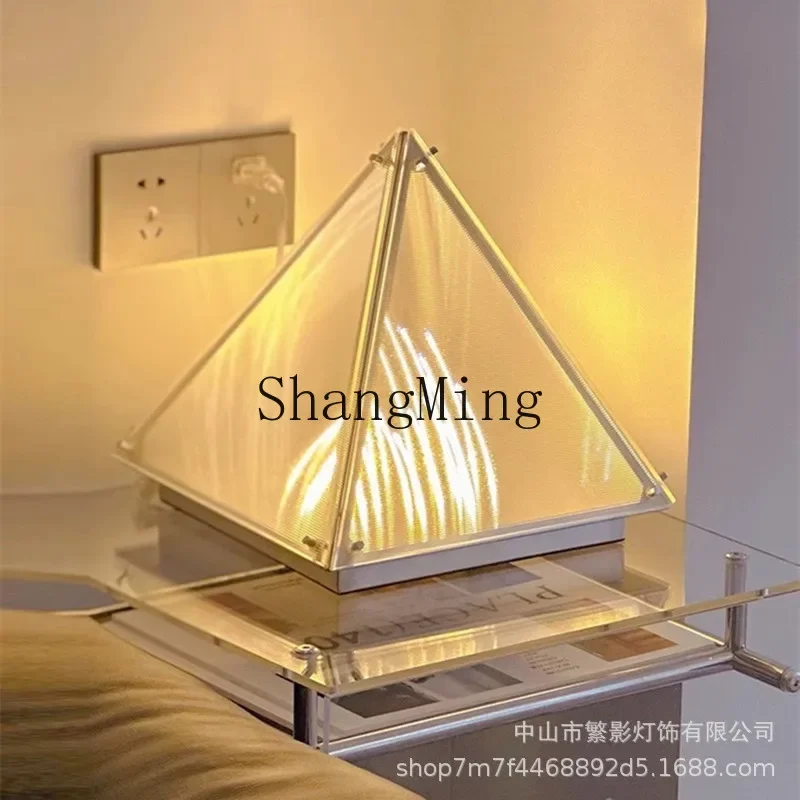 CLL Art Decorative Table Lamp Simple Creative Living Room Bedside Lamp Pyramid Ornament
CLL Art Decorative Table Lamp Simple Creative Living Room Bedside Lamp Pyramid Ornament