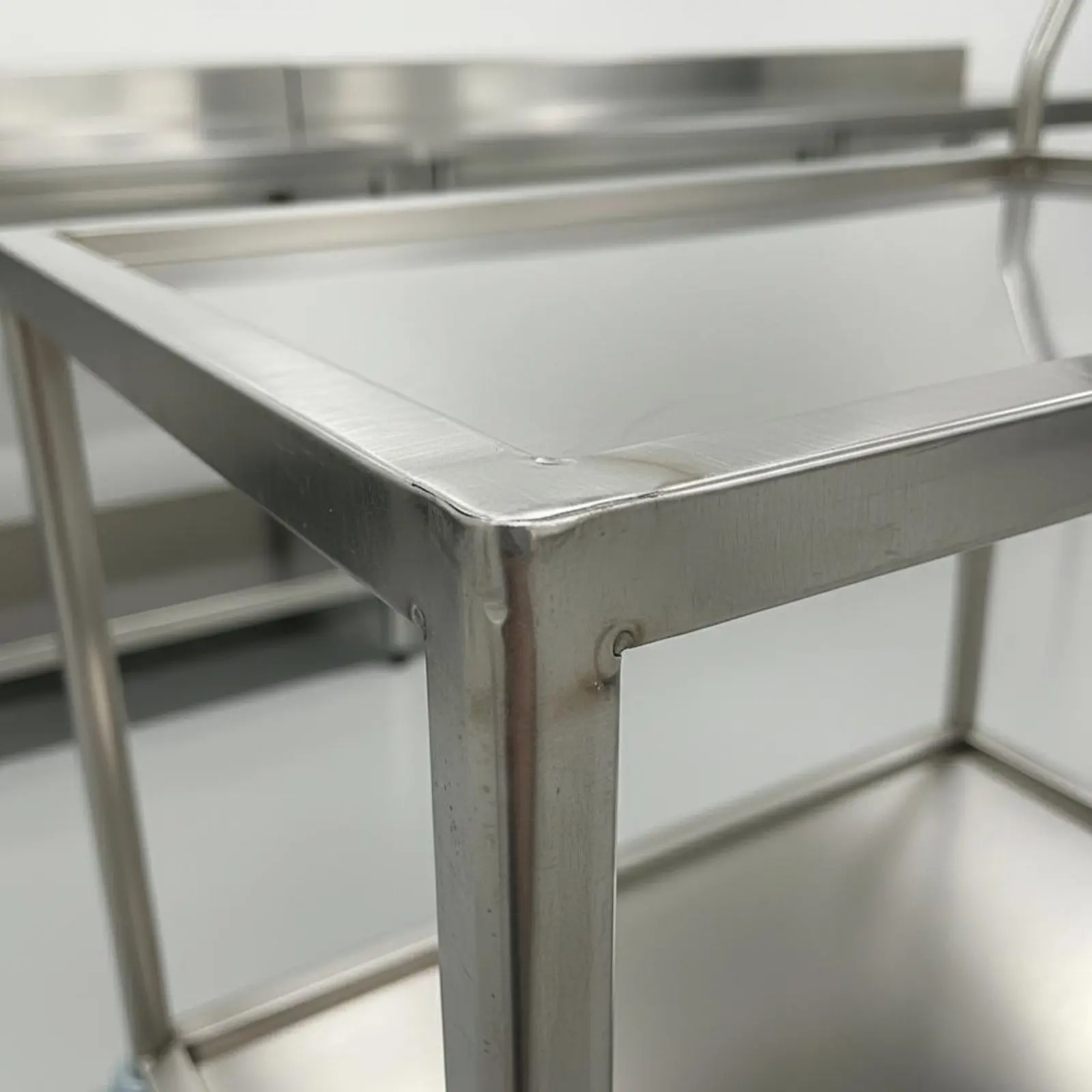 Scientific Instrument Trolley Static-Resistant-Static 2-Tier Stainless Steel Trolley Sturdy Duty Tool Trolley Quiet Casters
Scientific Instrument Trolley Static-Resistant-Static 2-Tier Stainless Steel Trolley Sturdy Duty Tool Trolley Quiet Casters