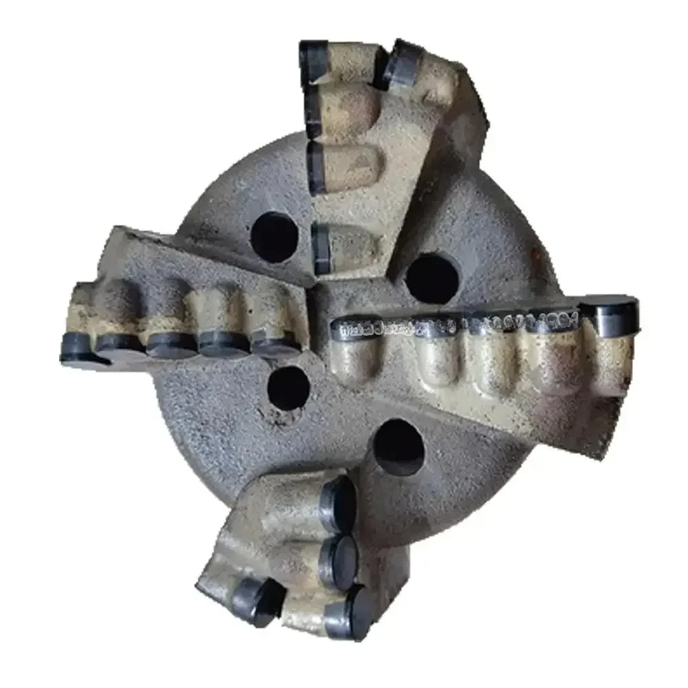 Сверлильное долото с композитным алмазным напылением (PDC) для геологоразведки/исследования местностей с твердыми породами в угольных шахтах, а также для бурения водозаборных скважин.
Сверлильное долото с композитным алмазным напылением (PDC) для геологоразведки/исследования местностей с твердыми породами в угольных шахтах, а также для бурения водозаборных скважин.