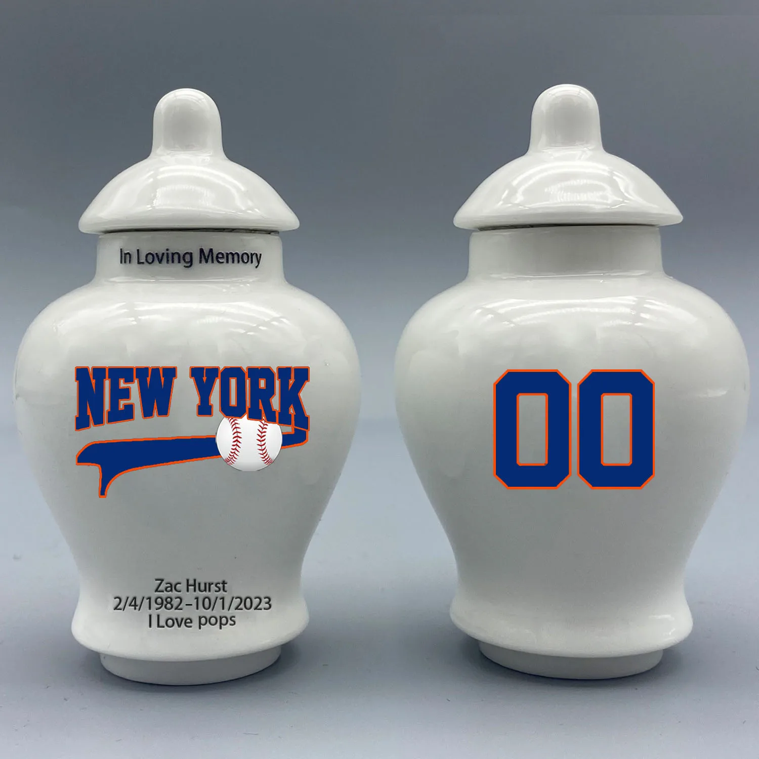 Mini Urn for New York Yankees-Baseball themed.Please send me the customization information - name/date and number on the urn
Mini Urn for New York Yankees-Baseball themed.Please send me the customization information - name/date and number on the urn