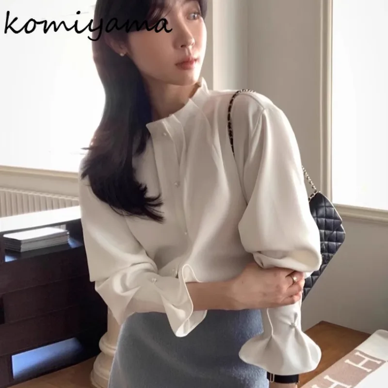 Stand Collar Pleated Blusas Mujer Petal Sleeve Shirts & Blouses Fashion Loose Camisas 2025 Spring Women Clothing Ropa
Stand Collar Pleated Blusas Mujer Petal Sleeve Shirts & Blouses Fashion Loose Camisas 2025 Spring Women Clothing Ropa