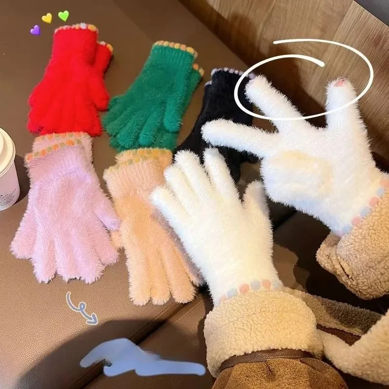 Korean Version Solid Color Cycling Gloves for Students Thickened and Warm Split Finger Plush Knitted Gloves for Women in Winter
Korean Version Solid Color Cycling Gloves for Students Thickened and Warm Split Finger Plush Knitted Gloves for Women in Winter