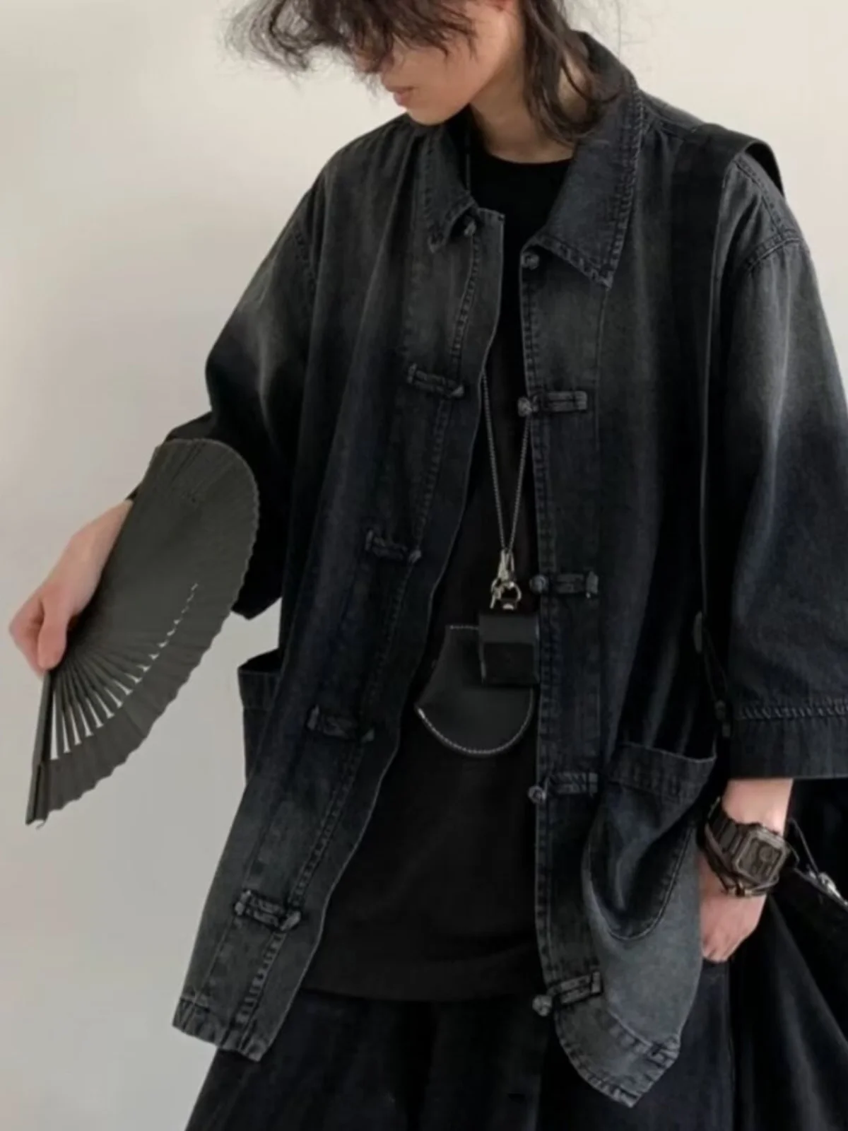 Summer New Chinese Style Vintage Washed Denim Jacket Loose Fit Men's Button up Shirt Trendy Youth Poplin No Iron Treatment
Summer New Chinese Style Vintage Washed Denim Jacket Loose Fit Men's Button up Shirt Trendy Youth Poplin No Iron Treatment