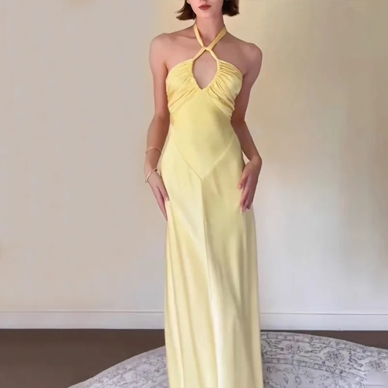Satin Halter Hollow Pleated Women's Evening Dress Backless Sleeveless Prom Skirt Yellow Sheath Slim Party Gown Newest In Stock
Satin Halter Hollow Pleated Women's Evening Dress Backless Sleeveless Prom Skirt Yellow Sheath Slim Party Gown Newest In Stock