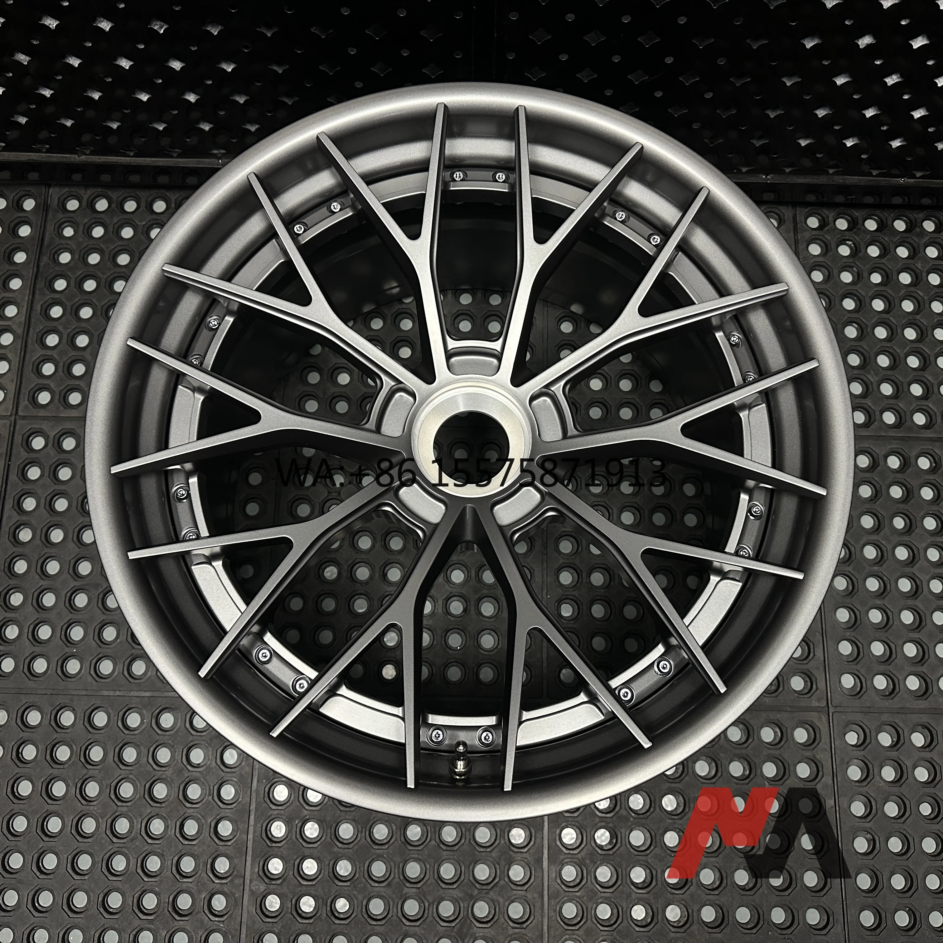 For Forged Cancave Design Center Lock Wheels for Porsche 911 992 GT2 RS GT3 RS Turbo S
For Forged Cancave Design Center Lock Wheels for Porsche 911 992 GT2 RS GT3 RS Turbo S