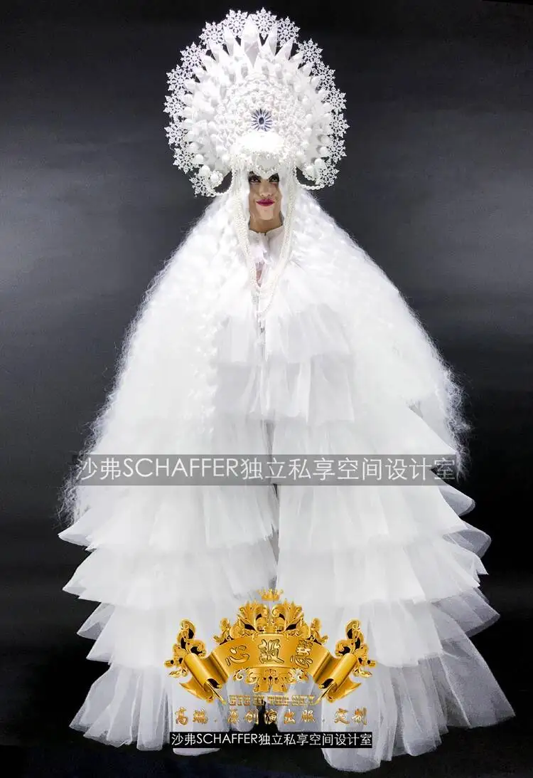 DS White Women's Nightclub GOGO Ice Queen Christmas Party Performance Dress Heart Set Smart Performance Dress Halloween
DS White Women's Nightclub GOGO Ice Queen Christmas Party Performance Dress Heart Set Smart Performance Dress Halloween