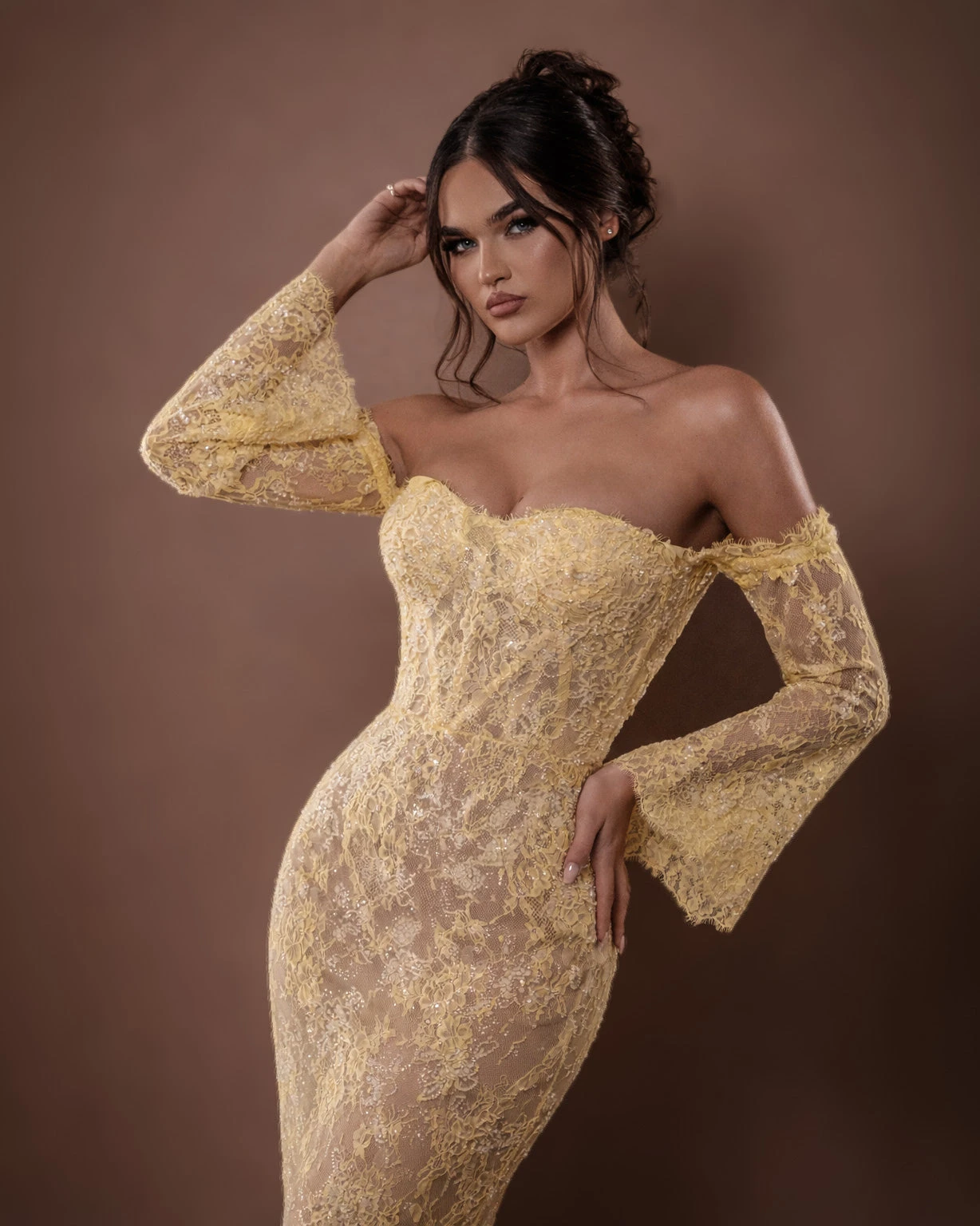 Customize Yellow Illusion Lace Bell Sleeves Prom Dress Mermaid Off Shoulder vestidos de noiva Sweep Train Evening Dresses
Customize Yellow Illusion Lace Bell Sleeves Prom Dress Mermaid Off Shoulder vestidos de noiva Sweep Train Evening Dresses