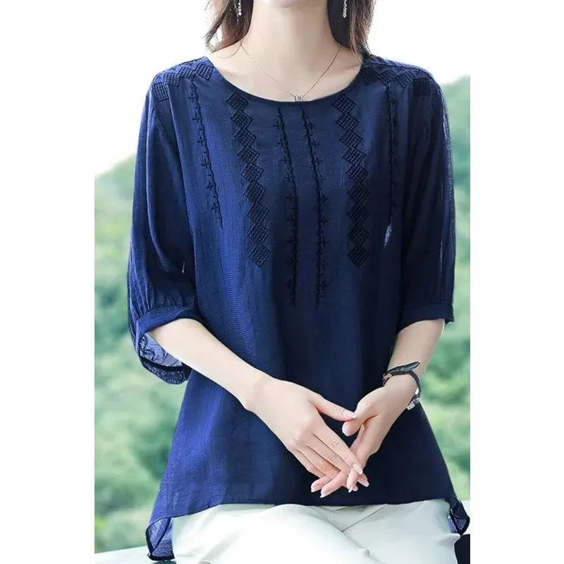 Women's Embroidered Cotton Blouse 3/4 Sleeve Loose Plus Size Summer Casual Top
Women's Embroidered Cotton Blouse 3/4 Sleeve Loose Plus Size Summer Casual Top