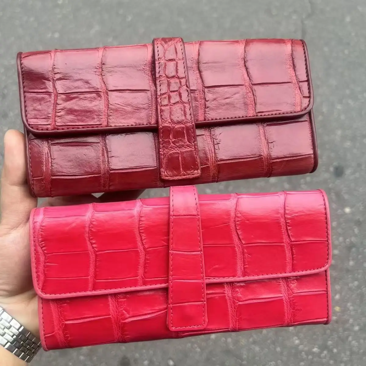 2025 New Designer Crocodile Leather Women's Long Wallets Fashion Genuine Leather Lady Clutch Wallet Multi Function Purse 45
2025 New Designer Crocodile Leather Women's Long Wallets Fashion Genuine Leather Lady Clutch Wallet Multi Function Purse 45