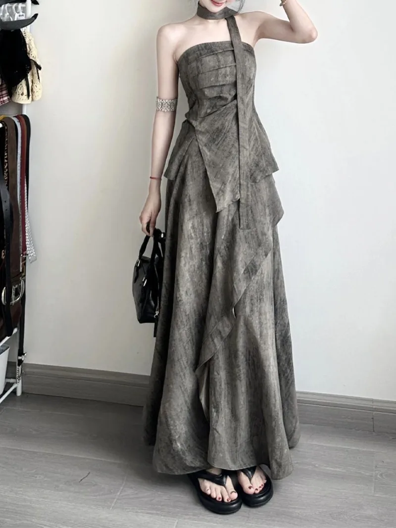 Women New Chinese-style Korean Neck Tube Top Set, Sweet Girl Wears 2026 Summer Popular Skirt Commuter Dress Women Two-piece Set
Women New Chinese-style Korean Neck Tube Top Set, Sweet Girl Wears 2026 Summer Popular Skirt Commuter Dress Women Two-piece Set