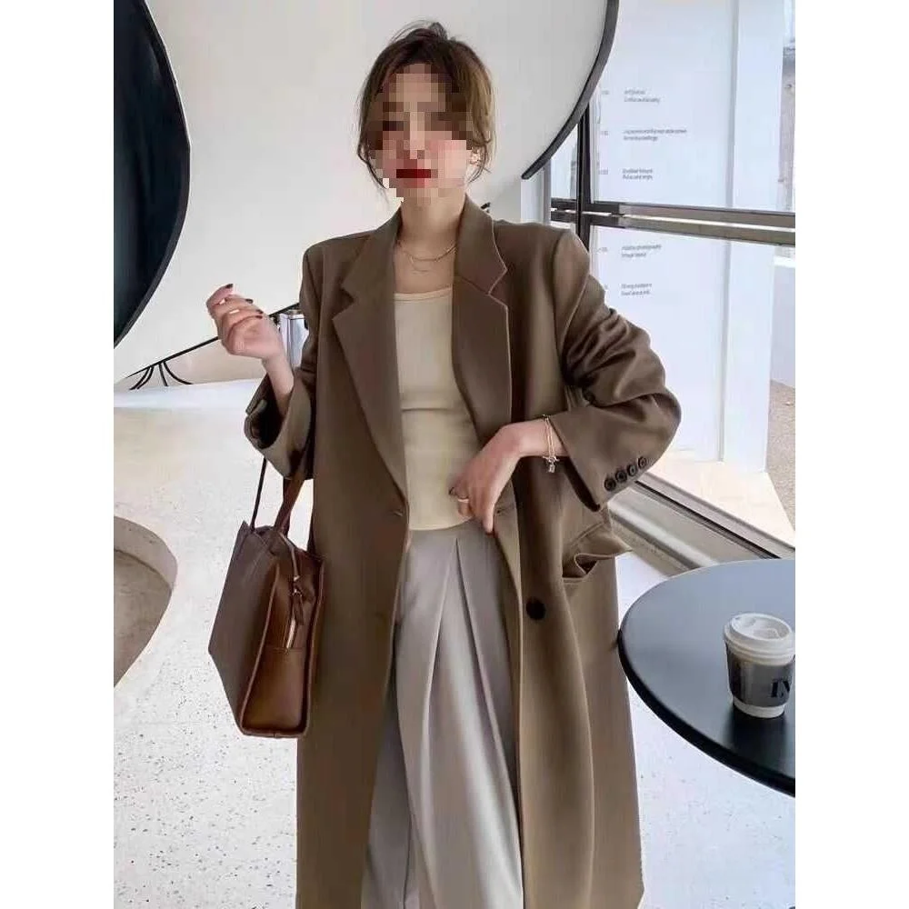 Fall 2025 Coffee Color Small Size Women's Coat over Knee Mid-Length Black Suit Loose Fit Korean Style Long Sleeve Collar
Fall 2025 Coffee Color Small Size Women's Coat over Knee Mid-Length Black Suit Loose Fit Korean Style Long Sleeve Collar