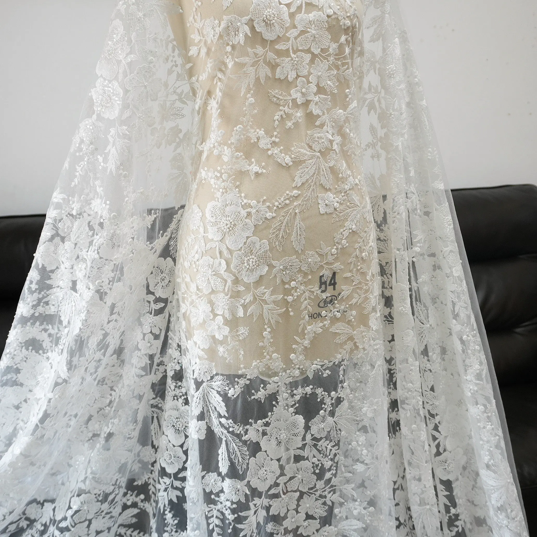 Cotton Embroidered Tulle Fabric with Sequins Lace Vintage Style Net Mesh DIY Wedding Dress Bridal Gown Curtains Material
Cotton Embroidered Tulle Fabric with Sequins Lace Vintage Style Net Mesh DIY Wedding Dress Bridal Gown Curtains Material