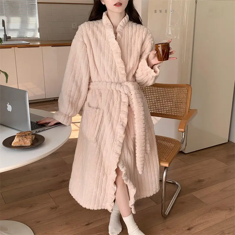 Women's Robe Bathrobe Coral Fleece Pajamas Fleece-Lined Thicken Keep Warm Sleepcoat Girl Student Autumn Winter Long Nightgown
Women's Robe Bathrobe Coral Fleece Pajamas Fleece-Lined Thicken Keep Warm Sleepcoat Girl Student Autumn Winter Long Nightgown