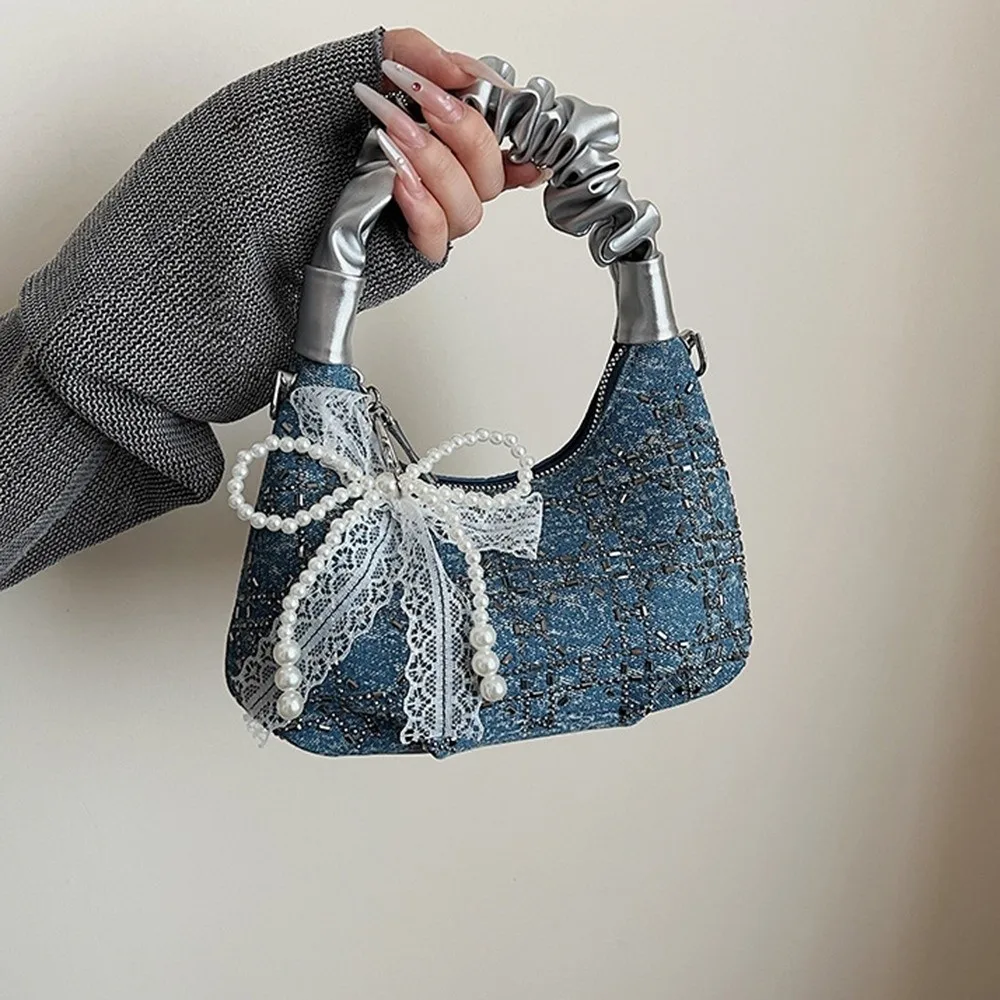 Korean Style Sequin Pleated Handbag Exquisite Lightweight Chain Crossbody Bag Versatile Solid Color Bow Shoulder Bag Travel
Korean Style Sequin Pleated Handbag Exquisite Lightweight Chain Crossbody Bag Versatile Solid Color Bow Shoulder Bag Travel