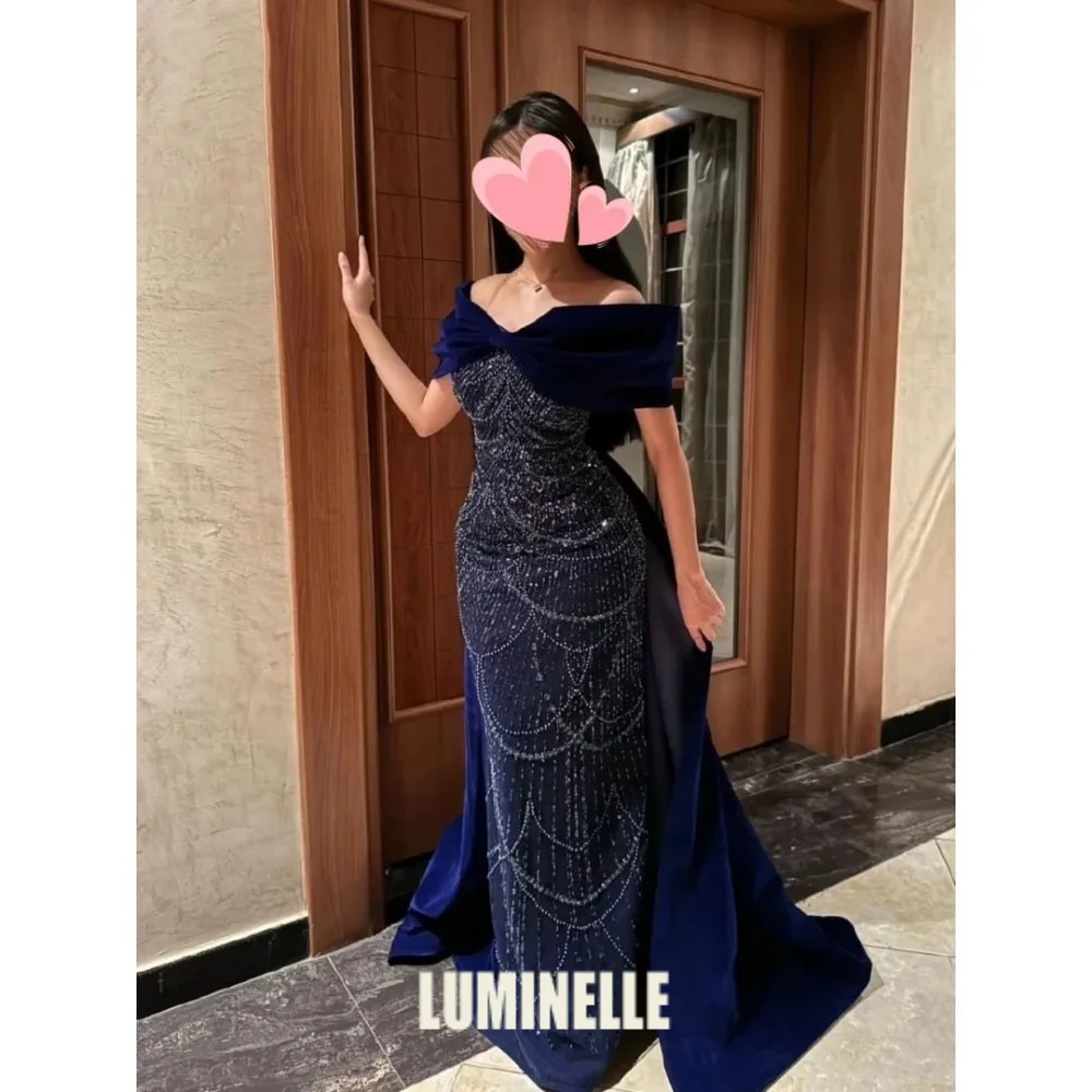 Customized Navy Blue Shawl Velvet Beaded robes de soirée Off the Shoulder Party Dresses Floor-Length Prom Dress Evening 2026
Customized Navy Blue Shawl Velvet Beaded robes de soirée Off the Shoulder Party Dresses Floor-Length Prom Dress Evening 2026
