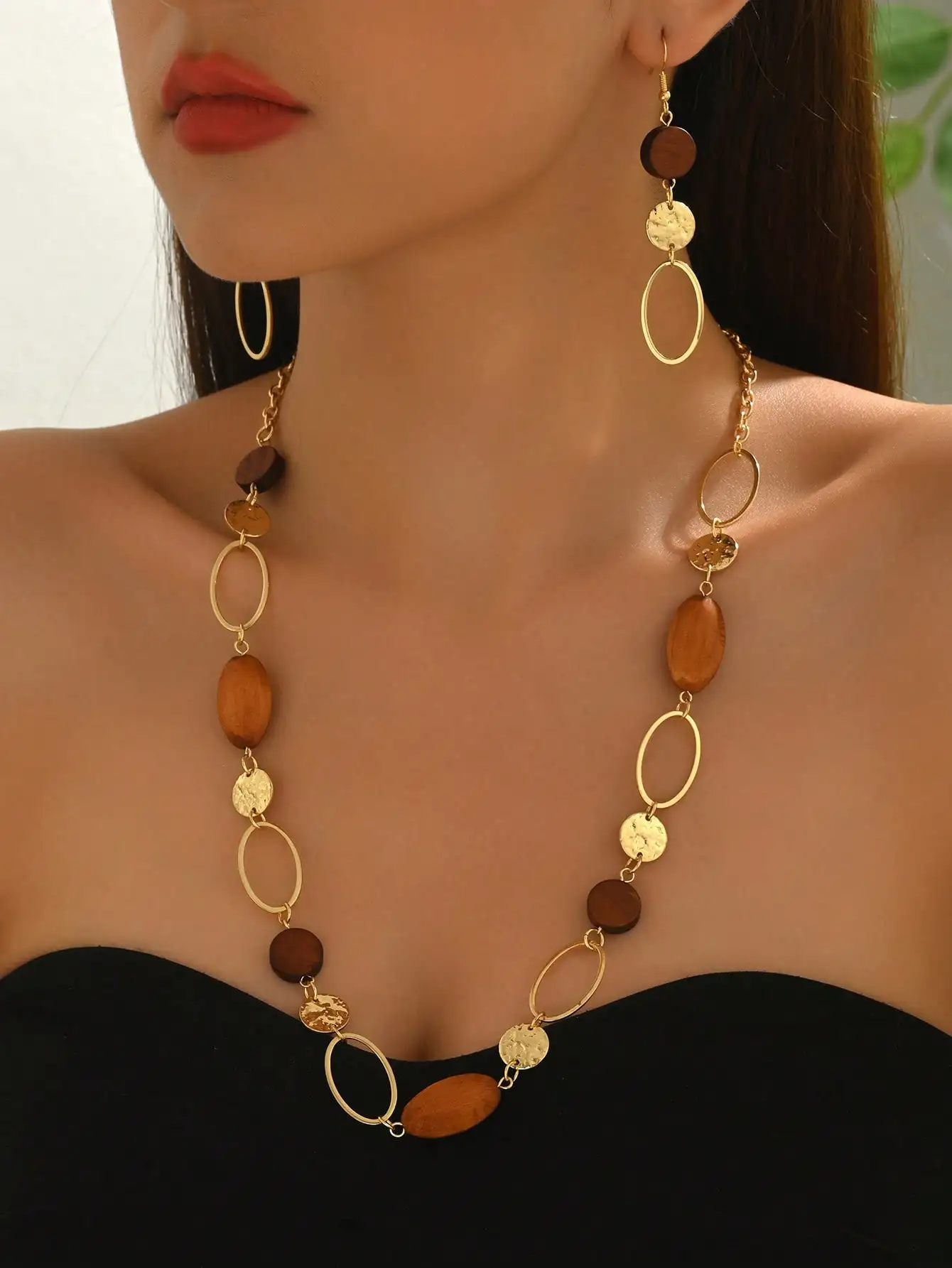 Vintage Wooden Bead & Gold Oval Chain Necklace and Earrings Set for Women, Party Christmas Gift
Vintage Wooden Bead & Gold Oval Chain Necklace and Earrings Set for Women, Party Christmas Gift