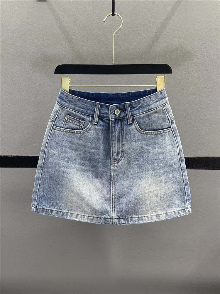 Retro Washed Denim A-Line Skirt Women's High Waist Slim Fit Summer New Fashion Versatile Short Skirt Casual Cotton Blend
Retro Washed Denim A-Line Skirt Women's High Waist Slim Fit Summer New Fashion Versatile Short Skirt Casual Cotton Blend
