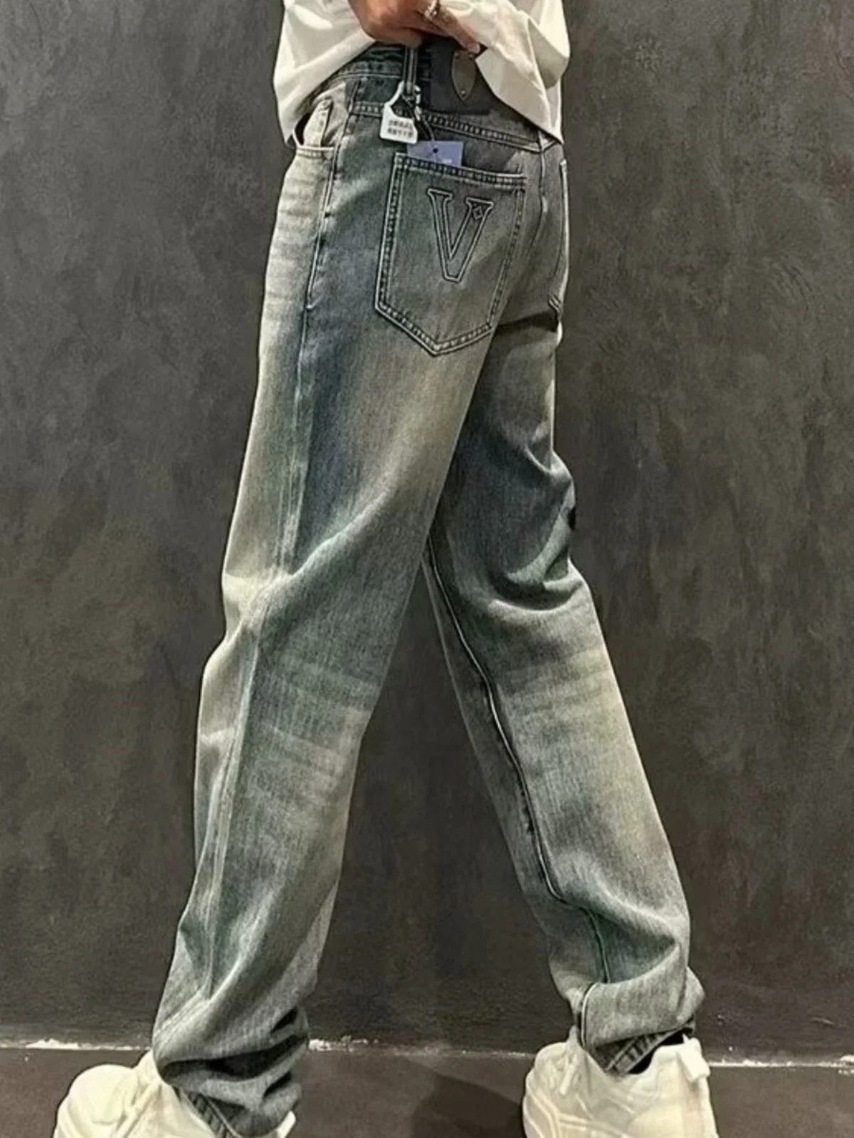 Джинсовые джинсы с талией в стиле ретро, мужские модные универсальные повседневные брюки прямого кроя в американском стиле High Street, осенние новые свободные брюки 
Джинсовые джинсы с талией в стиле ретро, мужские модные универсальные повседневные брюки прямого кроя в американском стиле High Street, осенние новые свободные брюки