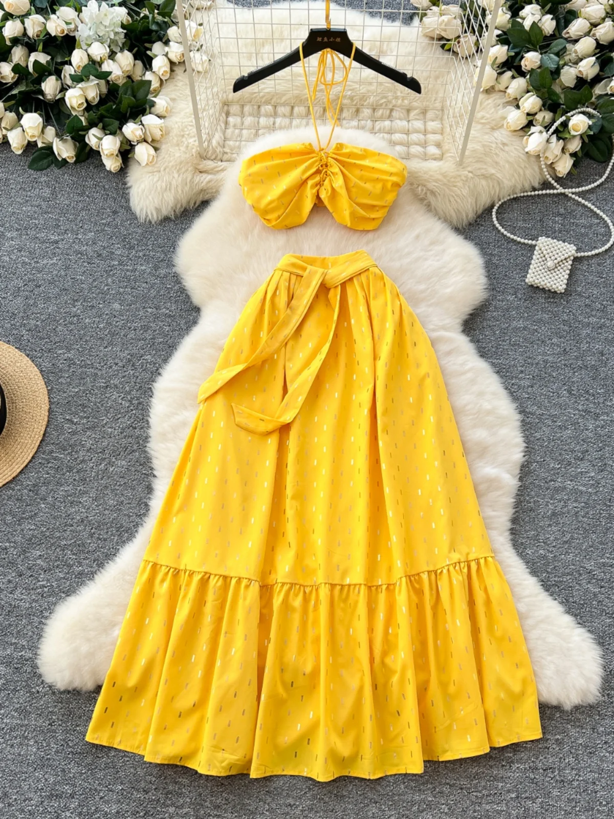 Yellow Holiday Beach Two Piece Set For Women French Sexy Pleated Halter Crop Top And High Waist Strappy Long Skirt 2 Piece Sets
Yellow Holiday Beach Two Piece Set For Women French Sexy Pleated Halter Crop Top And High Waist Strappy Long Skirt 2 Piece Sets