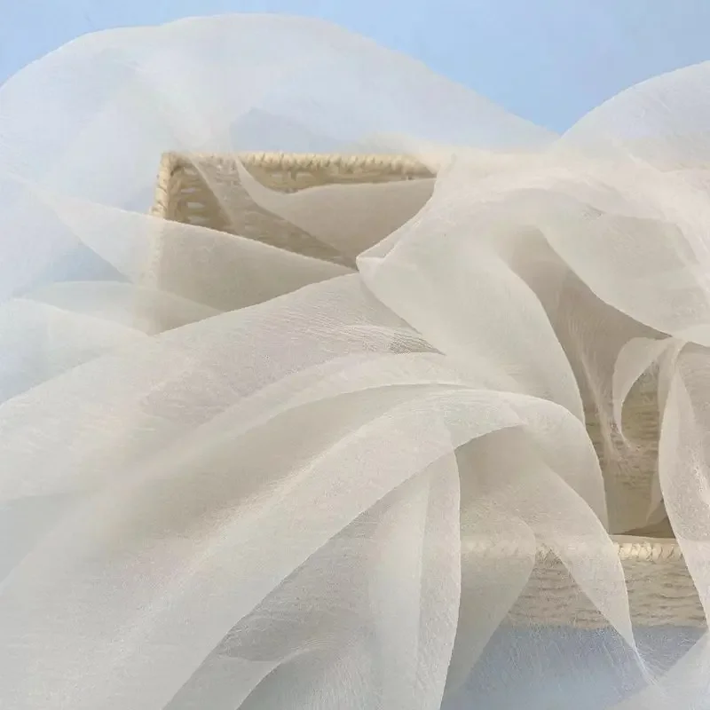 Высококачественная морщинистая пенопластовая пряжа, ткань из органзы, слегка жесткий прозрачный материал для пышной юбки, трехмерное шитье своими руками 
Высококачественная морщинистая пенопластовая пряжа, ткань из органзы, слегка жесткий прозрачный материал для пышной юбки, трехмерное шитье своими руками