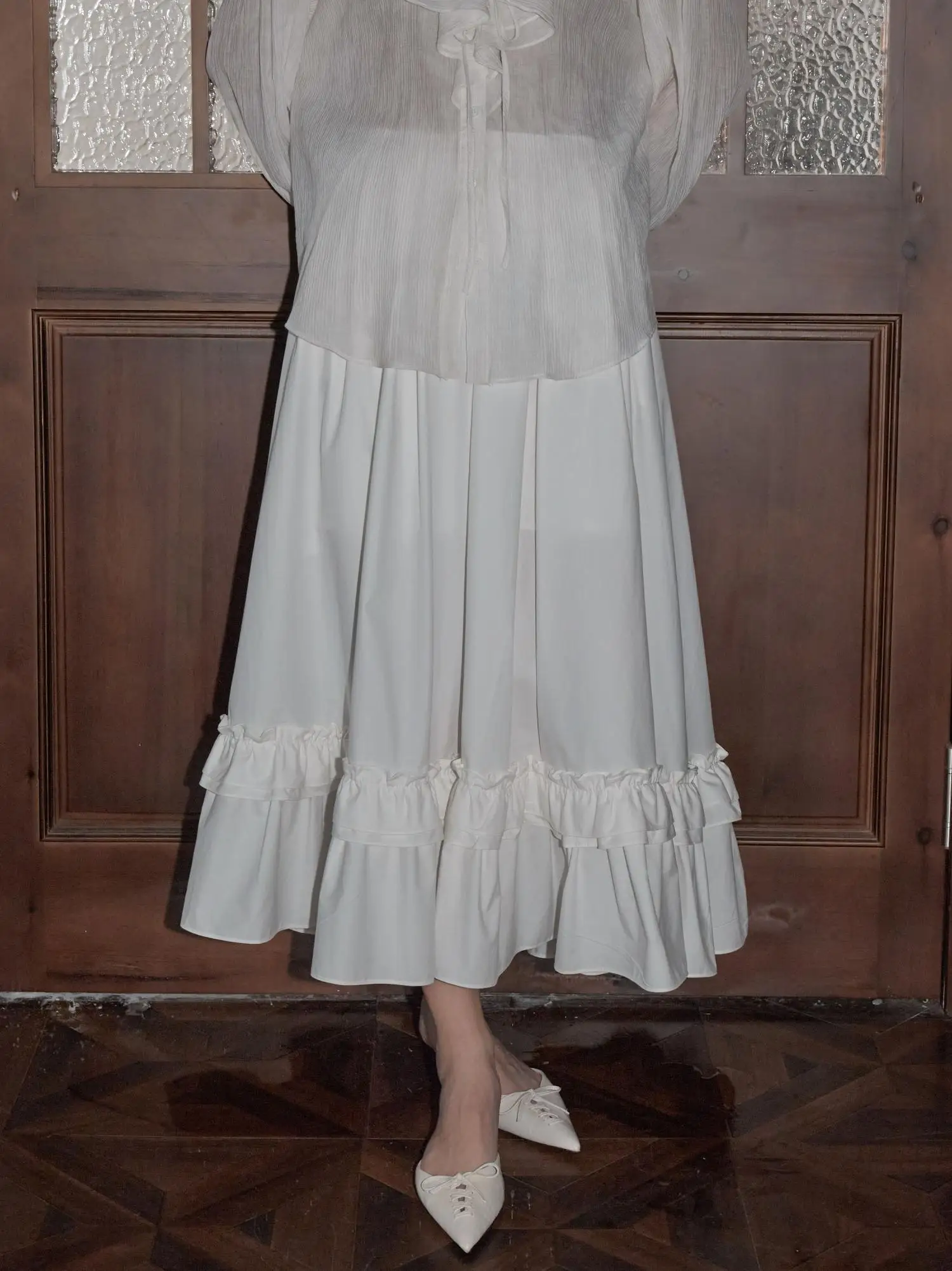 Large Flounce Lace Cake Skirt A-Line Midi Skirt Loose Fit Cotton Blend Women's mid Waist Skirt for Autumn Season
Large Flounce Lace Cake Skirt A-Line Midi Skirt Loose Fit Cotton Blend Women's mid Waist Skirt for Autumn Season