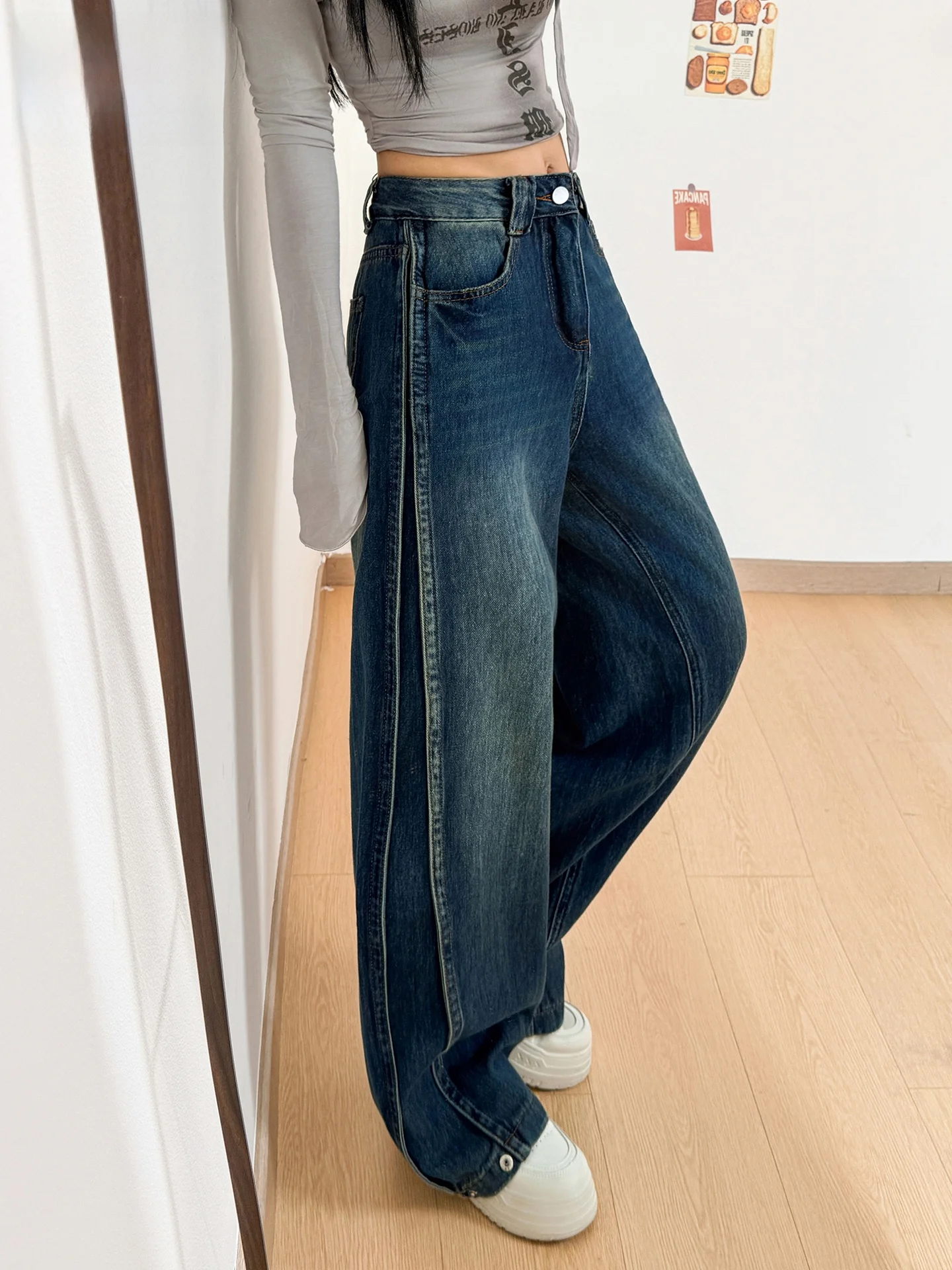 Retro Washed Wide Leg American Style Jeans High Waist Straight Loose Fit Casual Spring Summer Light Blue Denim Ladies Trousers
Retro Washed Wide Leg American Style Jeans High Waist Straight Loose Fit Casual Spring Summer Light Blue Denim Ladies Trousers