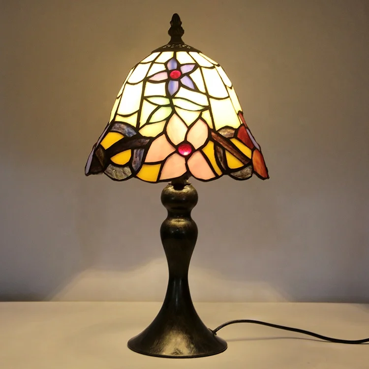 Style 8Inch Dome Stained Glass AC Table Lamp LED Light Source Scandinavian Design for Bedroom Bedside
Style 8Inch Dome Stained Glass AC Table Lamp LED Light Source Scandinavian Design for Bedroom Bedside