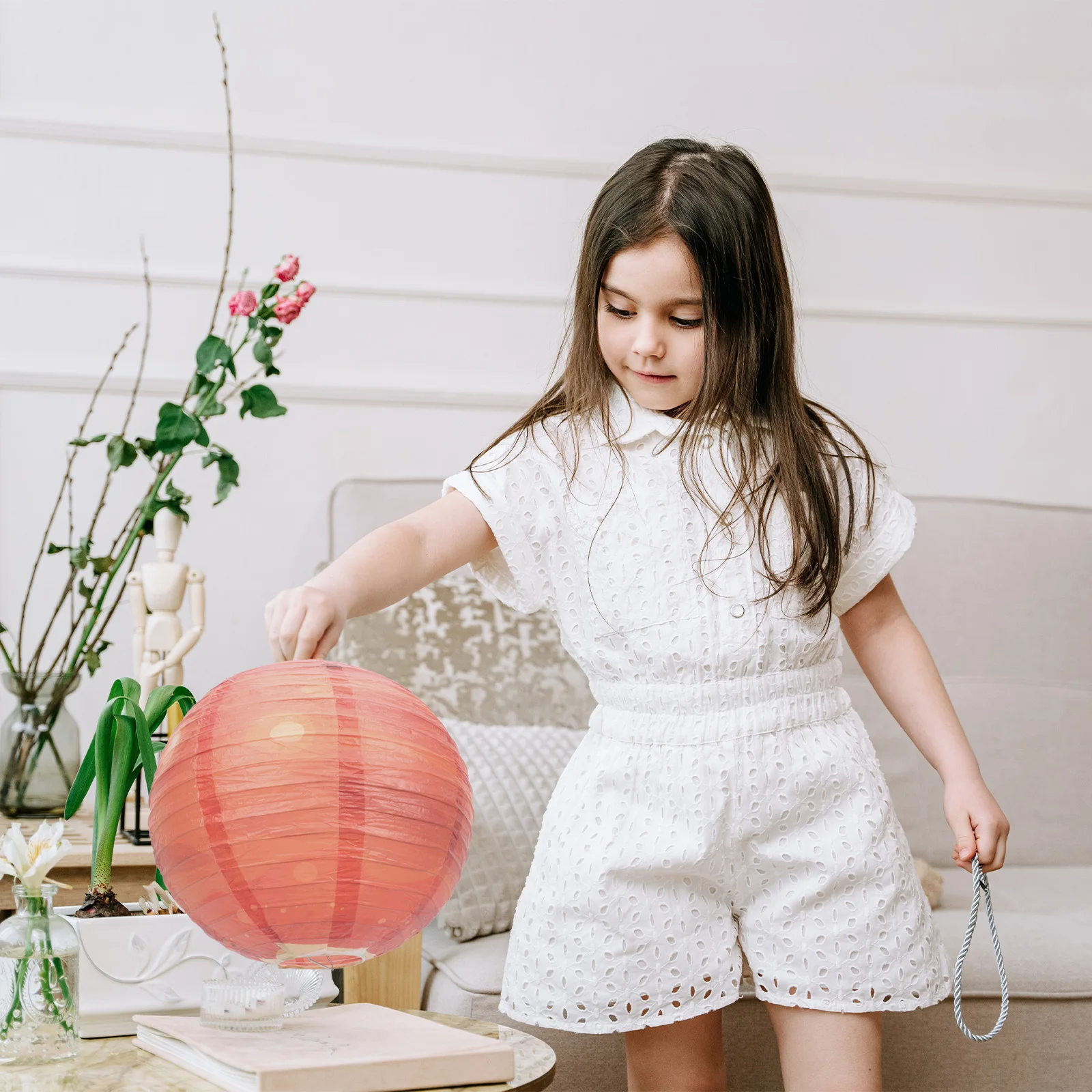 2Pcs Paper Lanterns Planet Theme Durable Safe Reusable Home Kindergarten Party Decorations Red Color Desktop Lighting 
2Pcs Paper Lanterns Planet Theme Durable Safe Reusable Home Kindergarten Party Decorations Red Color Desktop Lighting