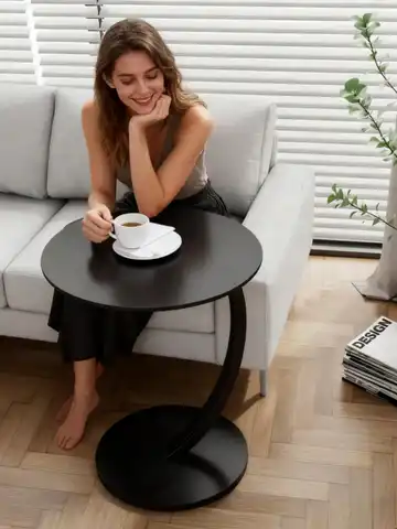 Simple And Luxurious Solid Wood Round Coffee Table - A Modern Double Layered Sofa Side Table, A Unique And Simple Round Coffee Table In The Living Room, Suitable For Use As A Leisure Table In Bedrooms, Balconies, Living Rooms, And Kitchens.