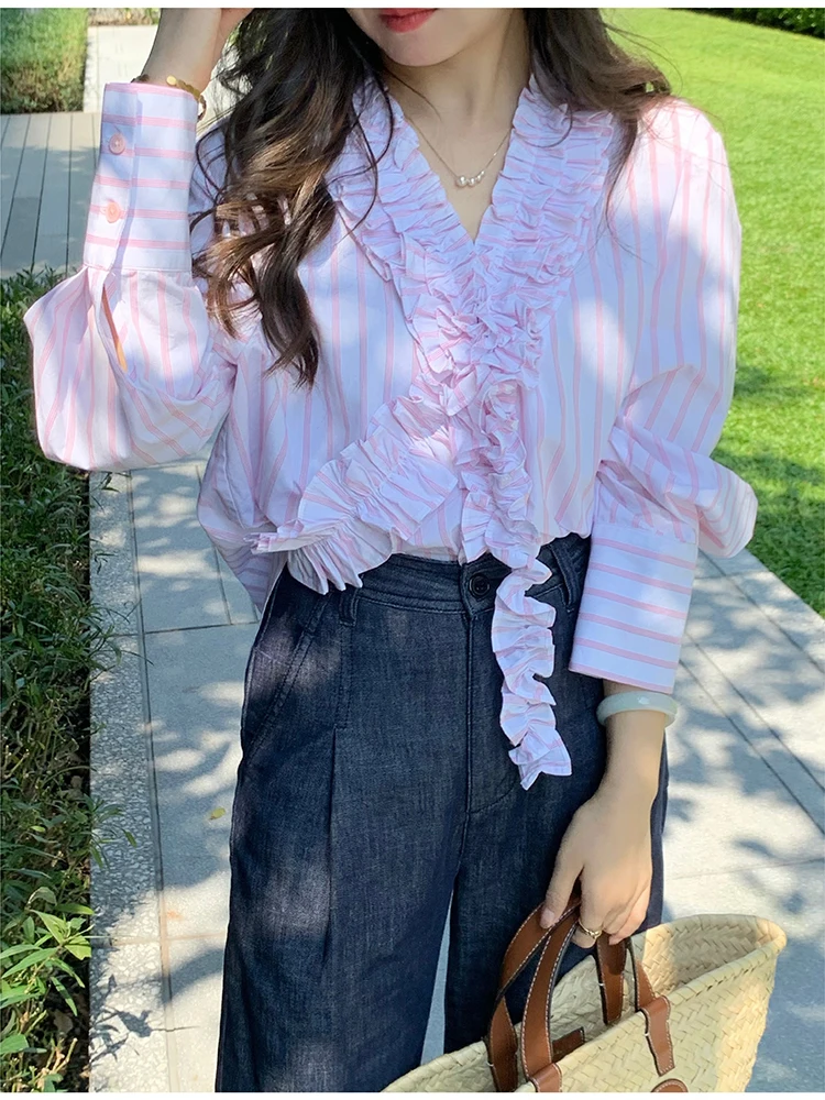 Summer Commute Long Sleeve Shirt with Lace Collar And Pink Stripes by Zhang Xiuxiu Korean Style Loose Fit Cotton Petal Collar
Summer Commute Long Sleeve Shirt with Lace Collar And Pink Stripes by Zhang Xiuxiu Korean Style Loose Fit Cotton Petal Collar