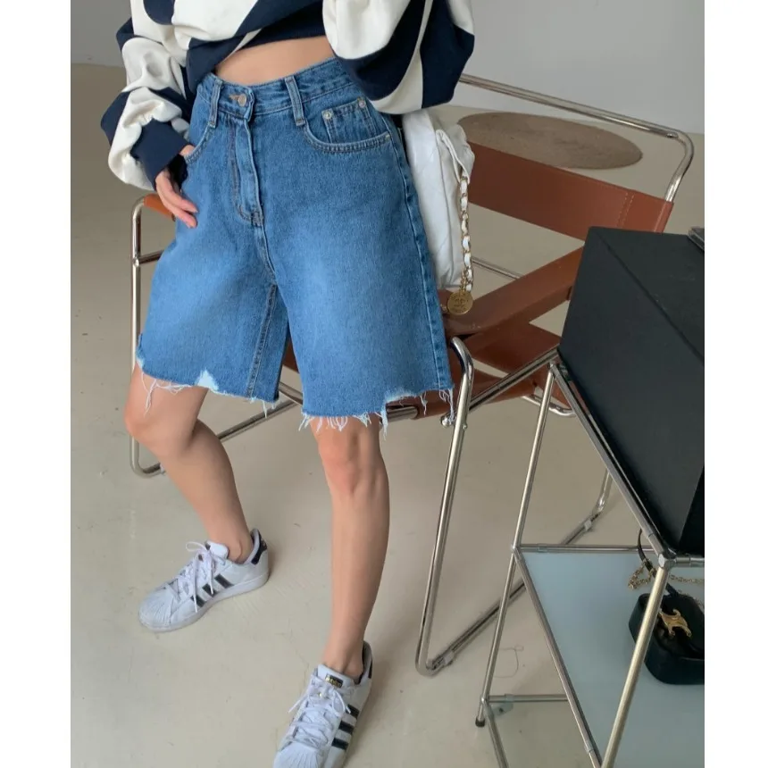 Simple Versatile Loose Straight Leg Jeans 6-Foot Pants High Waist Wide Leg Casual Blue Cotton Non-Fleece Washed Zipper
Simple Versatile Loose Straight Leg Jeans 6-Foot Pants High Waist Wide Leg Casual Blue Cotton Non-Fleece Washed Zipper
