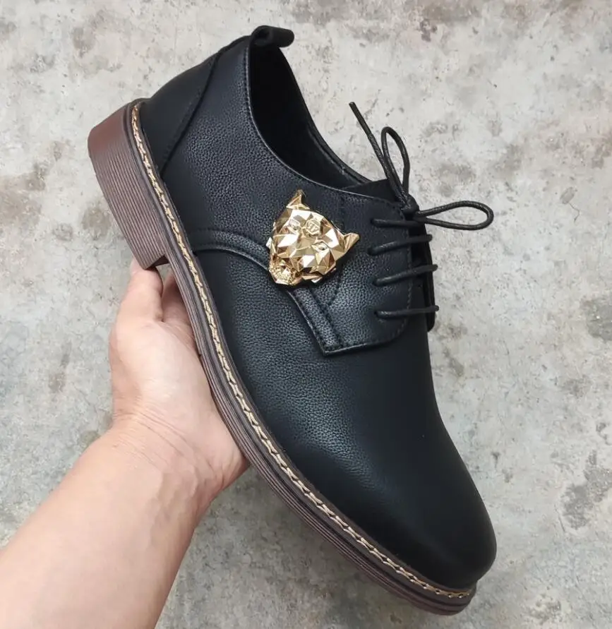 Мужские кожаные туфли в итальянском стиле, классические деловые туфли для офиса и костюма, модель 2026, оксфорды для мужчин, повседневная обувь
Мужские кожаные туфли в итальянском стиле, классические деловые туфли для офиса и костюма, модель 2026, оксфорды для мужчин, повседневная обувь