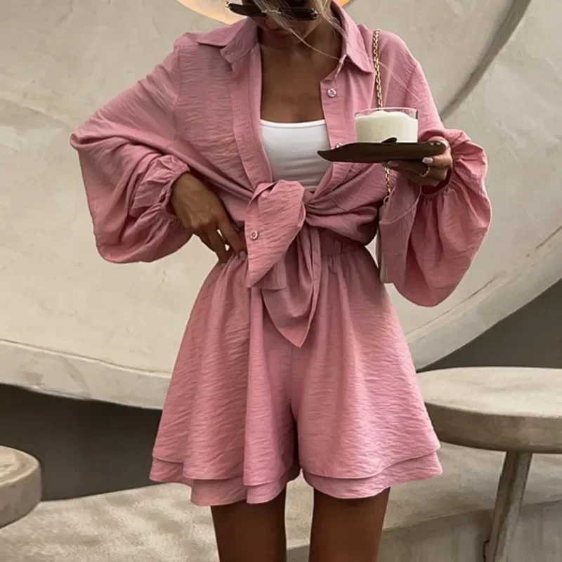 Solid Color Fashion Women's Two-piece Set Turndown Collar Single-breasted Long Sleeves Shirt Casual Short Sets
Solid Color Fashion Women's Two-piece Set Turndown Collar Single-breasted Long Sleeves Shirt Casual Short Sets