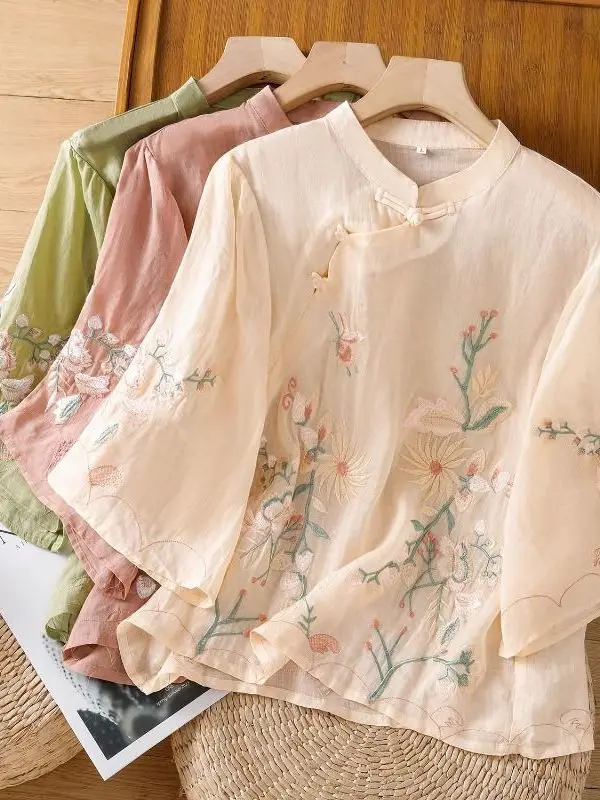 Casual Commute Style Embroidered Loose Fit Seven Quarter Sleeve Stand Collar Women's Shirt Summer Fashion Slimming Versatile Top
Casual Commute Style Embroidered Loose Fit Seven Quarter Sleeve Stand Collar Women's Shirt Summer Fashion Slimming Versatile Top
