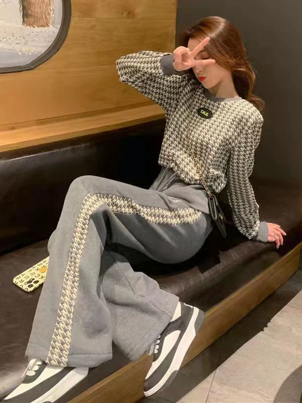 Fashionable High Waist Wide Leg Pants Set Women's Spring Autumn Slimming Casual Luxury Style Two Piece Suit Elegant Youthful
Fashionable High Waist Wide Leg Pants Set Women's Spring Autumn Slimming Casual Luxury Style Two Piece Suit Elegant Youthful