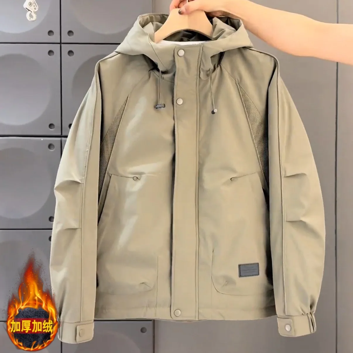 Мужская утепленная куртка с капюшоном для осени и зимы: стильная, молодежная, повседневная, из хлопка, универсальная, с утолщенной подкладкой
Мужская утепленная куртка с капюшоном для осени и зимы: стильная, молодежная, повседневная, из хлопка, универсальная, с утолщенной подкладкой